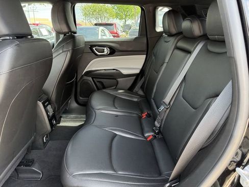 Used 2025 Jeep Compass Limited AWD/4WD image 23