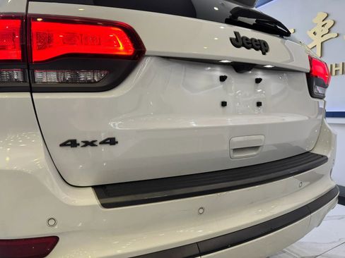 Used 2019 Jeep Grand Cherokee High Altitude AWD/4WD image 4