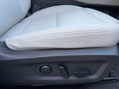 New 2026 Nissan Murano Platinum image 23