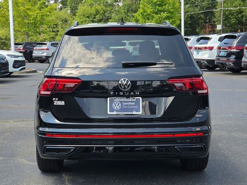 Used 2023 Volkswagen Tiguan SE R-Line FWD image 4