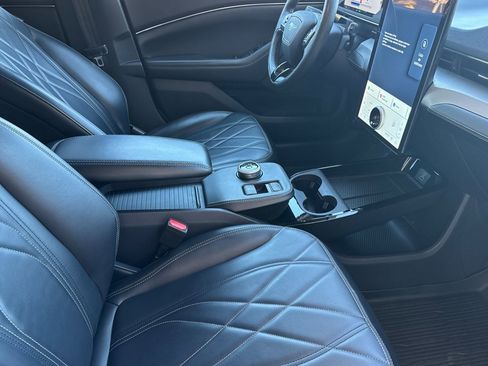 Certified 2021 Ford Mustang Mach-E Select w/ Comfort/Technology Package image 17