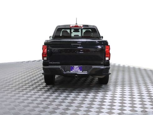 Used 2024 Chevrolet Colorado LT w/ LT Convenience Package II image 8