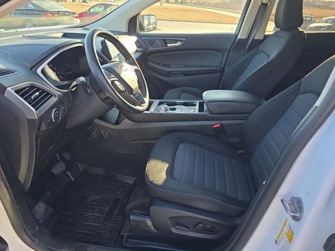 Used 2021 Ford Edge SE image 22