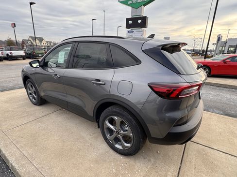 New 2026 Ford Escape ST-Line image 4