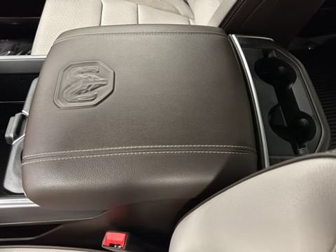 Used 2025 RAM 1500 Laramie AWD/4WD image 20