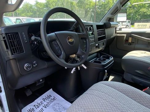 New 2025 Chevrolet Express 3500 w/ Power Convenience Package image 28