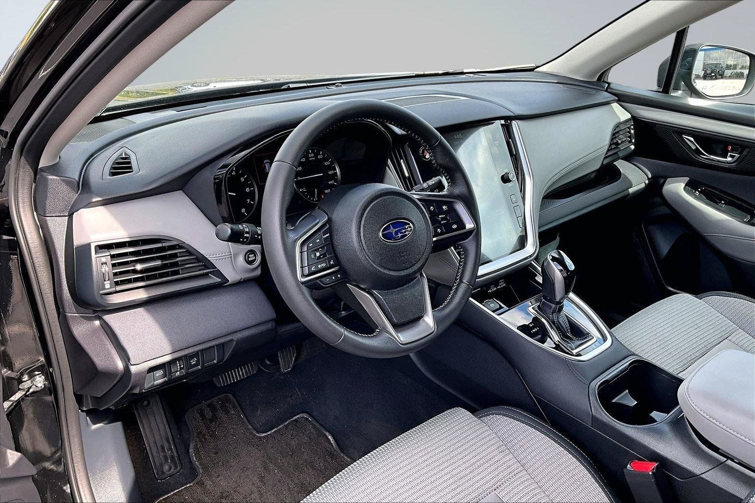 Used 2024 Subaru Outback Premium AWD/4WD image 14