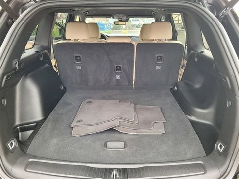 Used 2024 Jeep Grand Cherokee Limited image 30