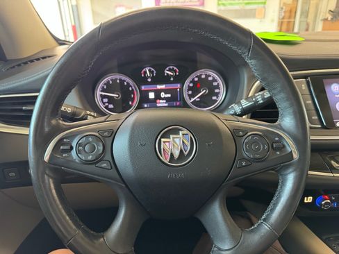Used 2020 Buick Enclave Premium w/ Sun and Sites Package AWD/4WD image 28