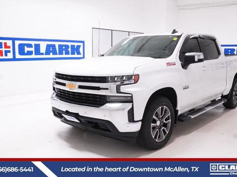 Used 2022 Chevrolet Silverado 1500 LT w/ Z71 Off-Road Package AWD/4WD image 1