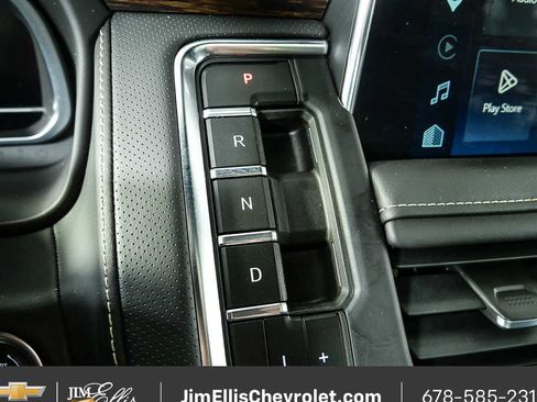 Used 2023 Chevrolet Tahoe Premier image 18