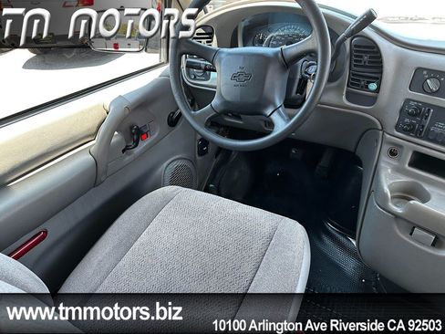 Used 2003 Chevrolet Astro RWD image 14