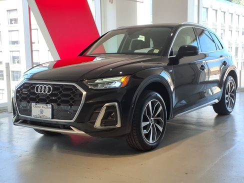 Used 2023 Audi Q5 2.0T Premium Plus w/ Premium Plus Package AWD/4WD image 1