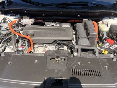 Certified 2025 Honda CR-V Sport Touring image 29