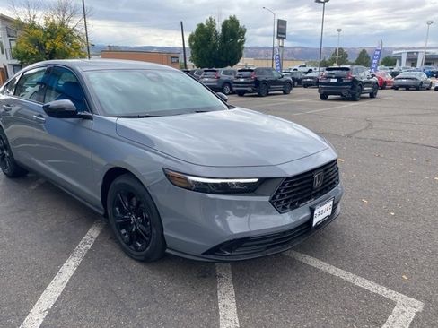 New 2025 Honda Accord SE image 4