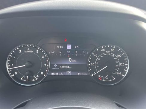 Used 2022 Nissan Armada Platinum w/ Captain's Chairs Package RWD image 21