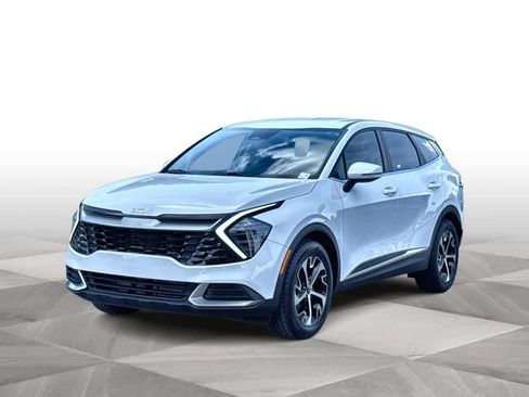 Certified 2025 Kia Sportage EX FWD image 4