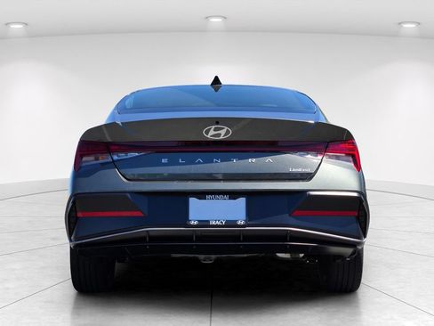 New 2026 Hyundai Elantra Limited FWD image 5