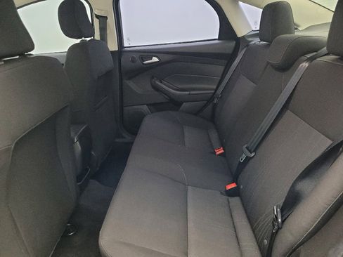 Used 2018 Ford Focus SEL image 18