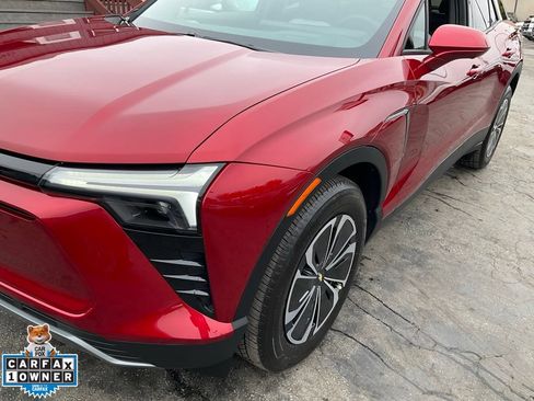 Used 2024 Chevrolet Blazer EV LT AWD/4WD image 91