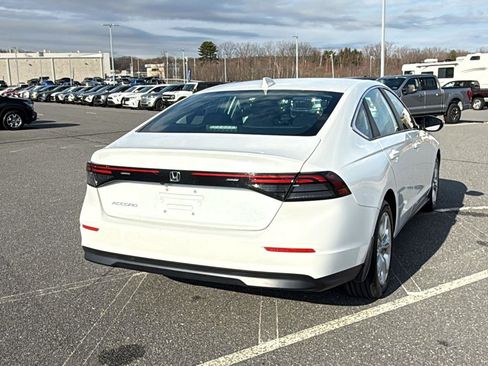 Used 2023 Honda Accord LX image 7