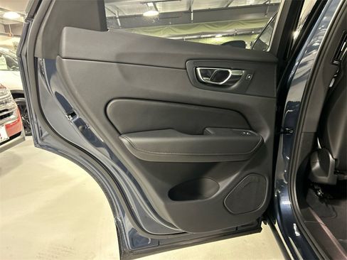 Certified 2025 Volvo XC60 B5 Plus image 23