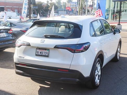 Used 2024 Honda HR-V LX image 5