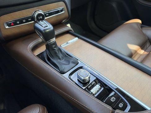 Used 2019 Volvo XC90 T6 Inscription w/ Protection Package Premier image 18