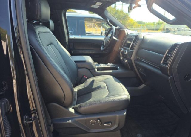 Used 2020 Ford Expedition Limited w/ Special Edition Package AWD/4WD image 8