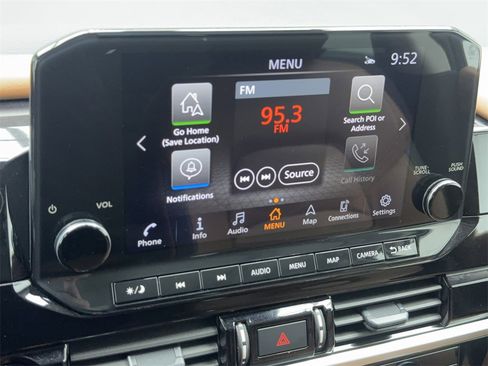 Used 2025 Nissan Pathfinder Platinum image 26