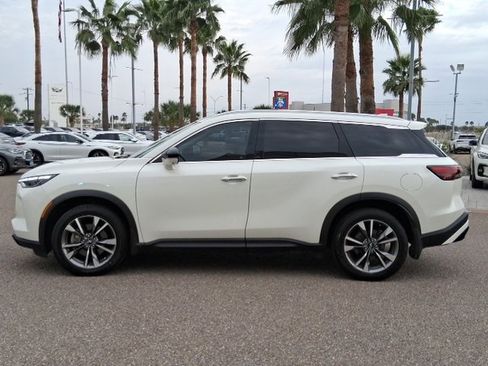 Used 2023 INFINITI QX60 Luxe w/ Cargo Package image 3