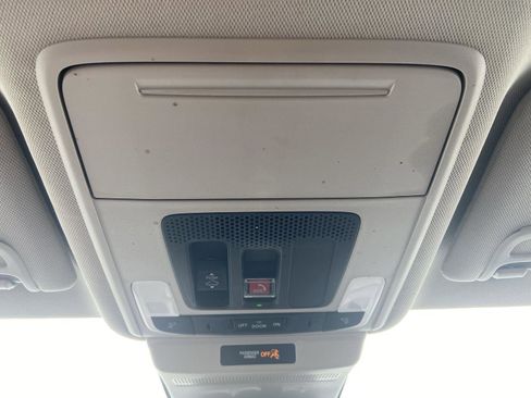 Used 2024 Honda Accord EX image 31