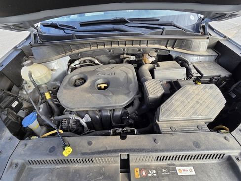 Used 2020 Hyundai Tucson SE image 31