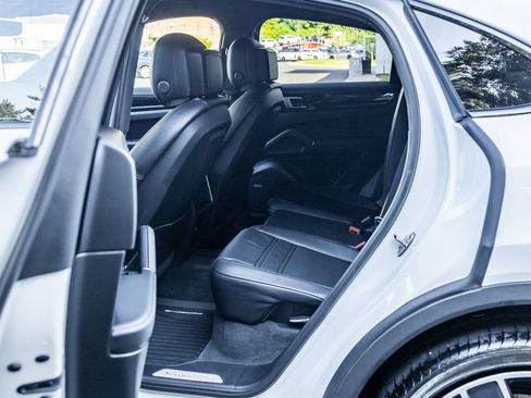 Used 2021 Porsche Cayenne Coupe AWD/4WD image 24
