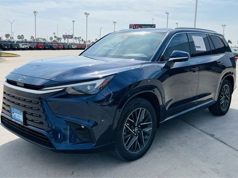 Used 2024 Lexus TX 350 FWD image 3