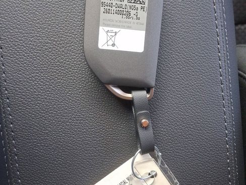 New 2026 Kia Sportage LX FWD image 23
