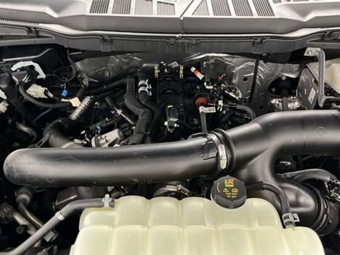 Used 2025 Ford F150 XLT w/ Equipment Group 302A MID AWD/4WD image 26