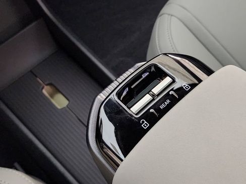 New 2026 Volvo EX30 Cross Country Ultra w/ Protection Package Premier image 20