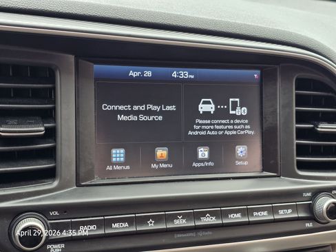 Used 2019 Hyundai Elantra Value Edition w/ Winter Weather Package FWD image 19