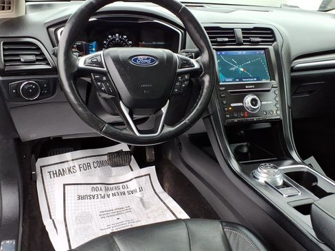 Used 2020 Ford Fusion Titanium image 10
