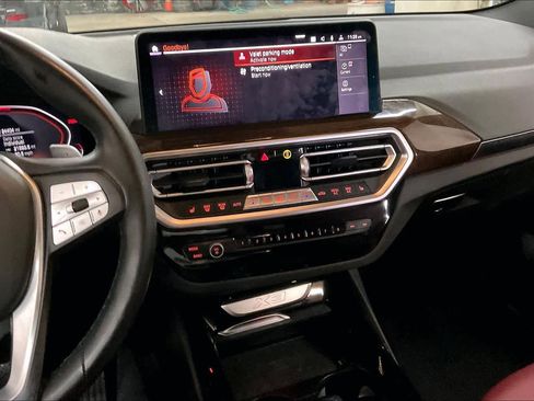Used 2023 BMW X3 xDrive30i w/ Premium Package image 9
