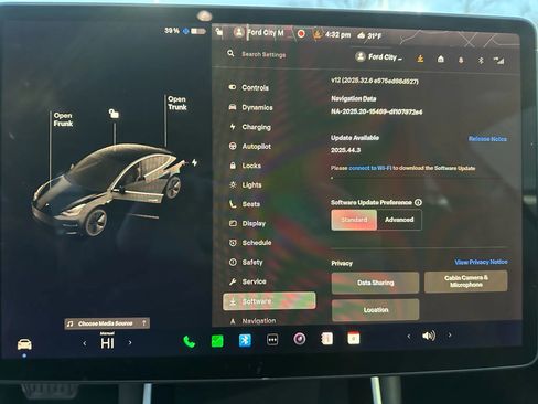 Used 2020 Tesla Model 3 Standard Range image 19