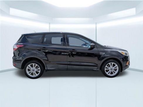 Used 2017 Ford Escape S image 18