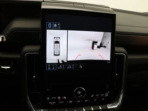 Used 2025 GMC Yukon XL Denali image 22