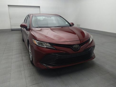 Used 2018 Toyota Camry LE w/ Convenience Package FWD image 14