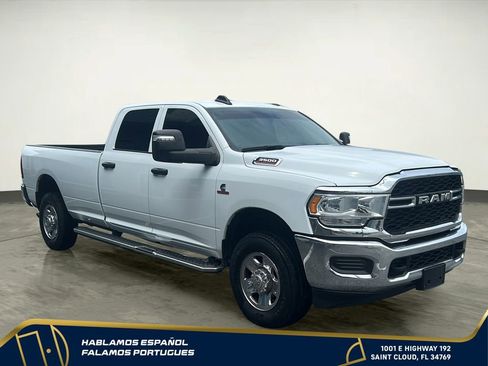 Used 2024 RAM 3500 Tradesman w/ Chrome Appearance Group AWD/4WD image 8