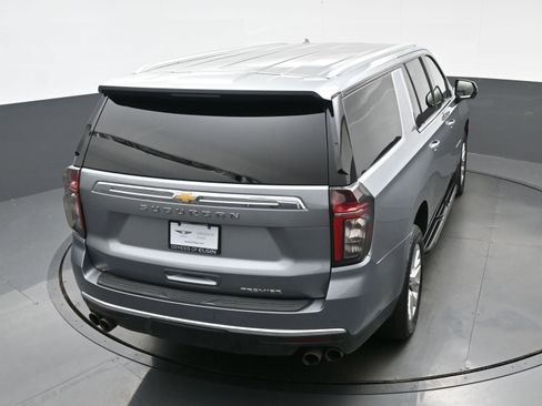 Used 2023 Chevrolet Suburban Premier image 39