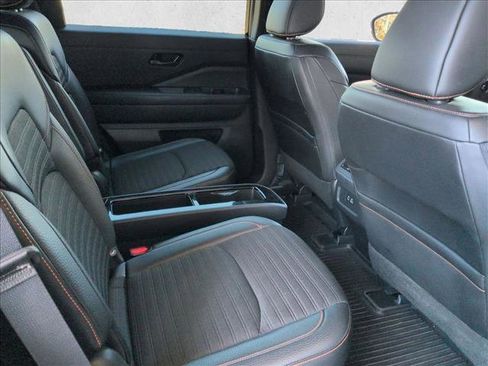 Used 2024 Nissan Pathfinder Rock Creek image 19