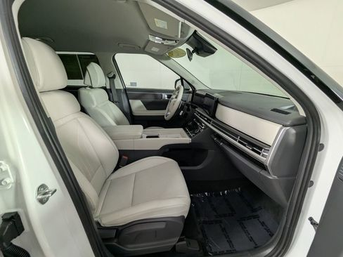 Used 2025 Hyundai Santa Fe SEL image 31