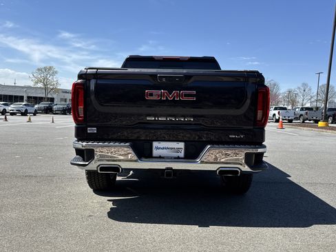 Used 2022 GMC Sierra 1500 SLT w/ SLT Premium Plus Package image 9
